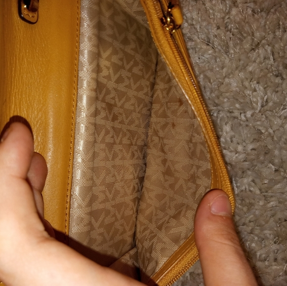 Michael Kors Crossbody - Picture 4 of 5